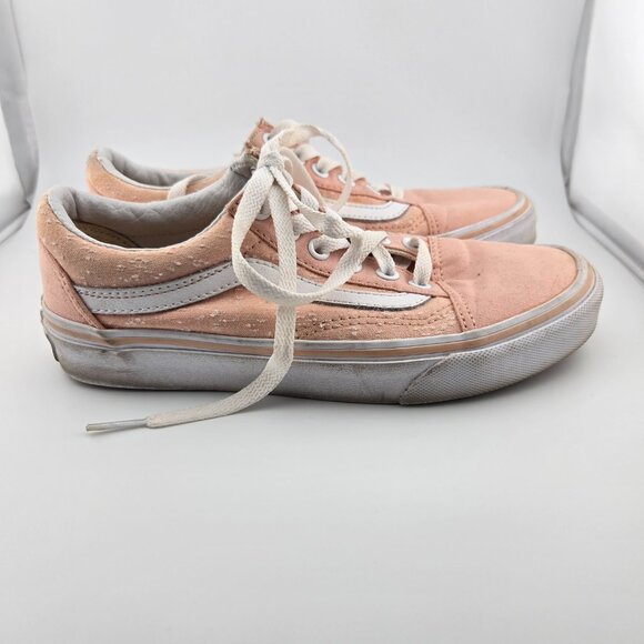 CLEARANCE • Vans • Sneakers • Size 5 - Picture 5 of 9